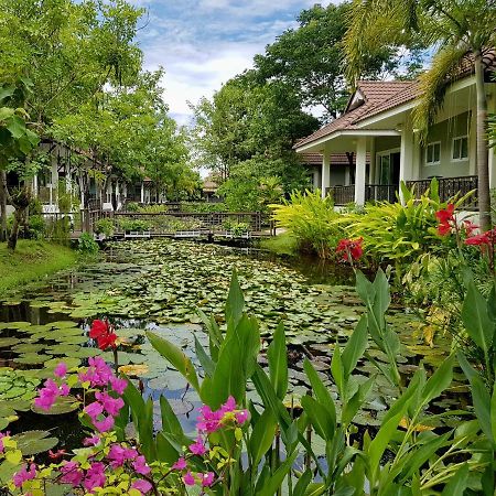 Le Charme Sukhothai Historical Park Exterior photo