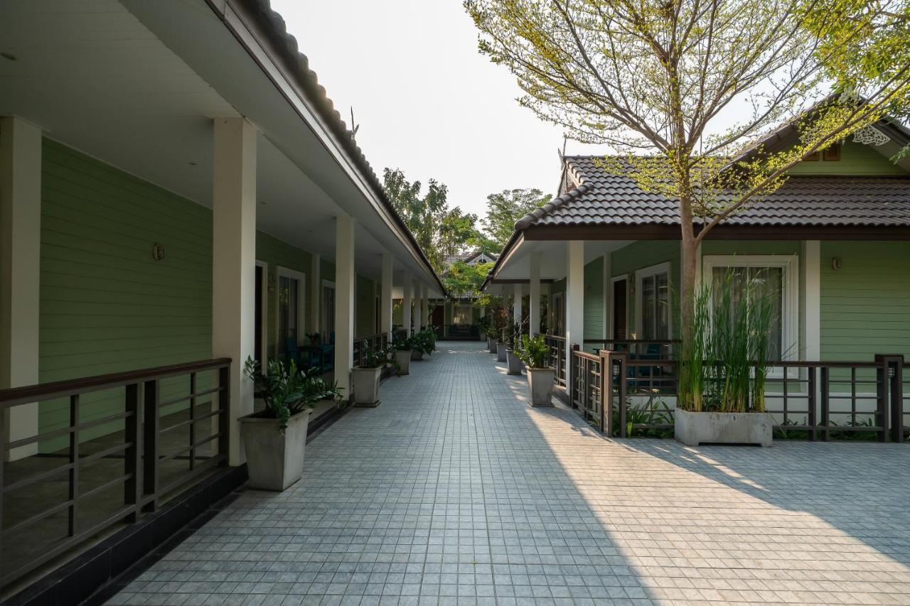 Le Charme Sukhothai Historical Park Exterior photo