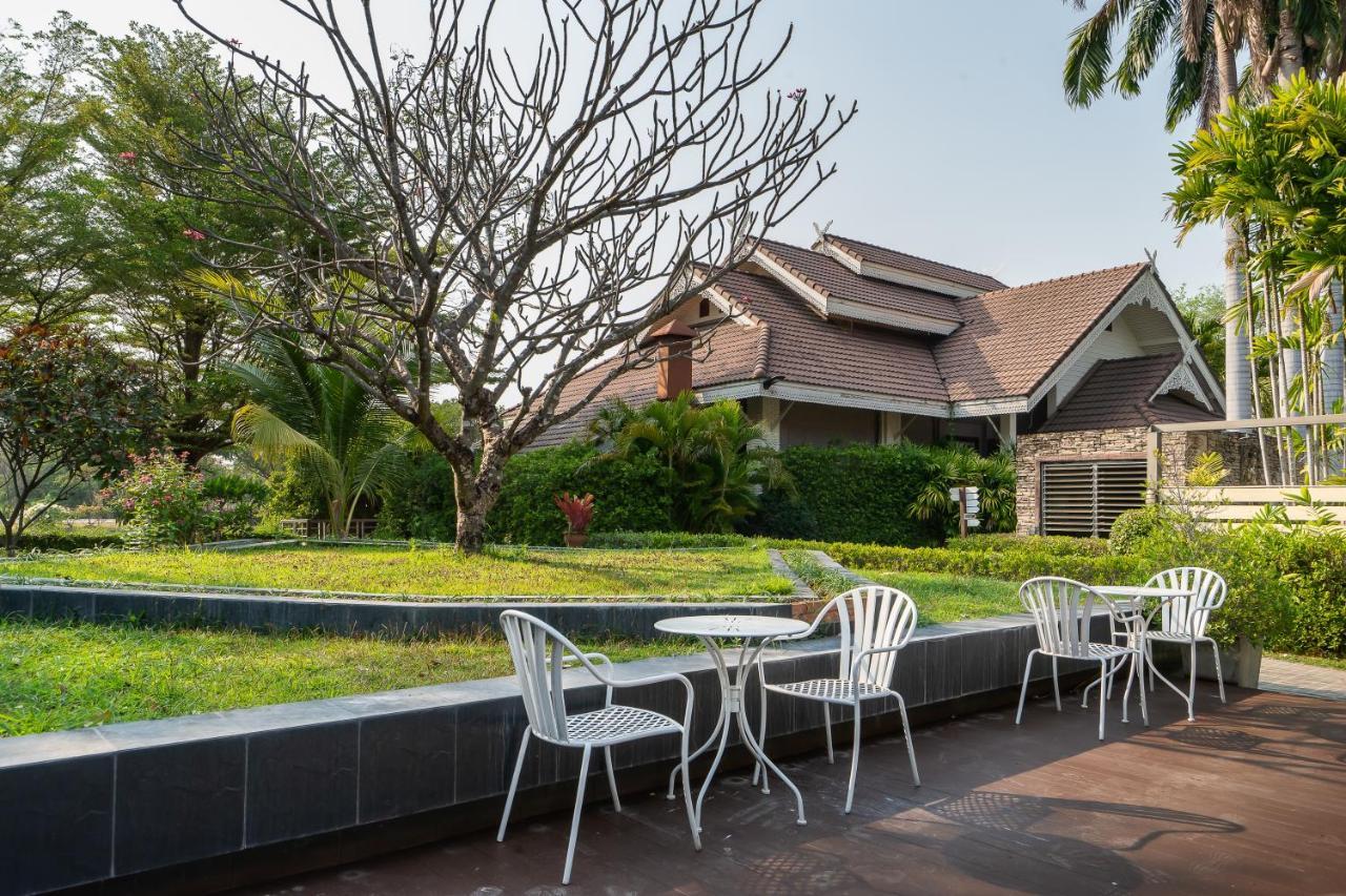 Le Charme Sukhothai Historical Park Exterior photo