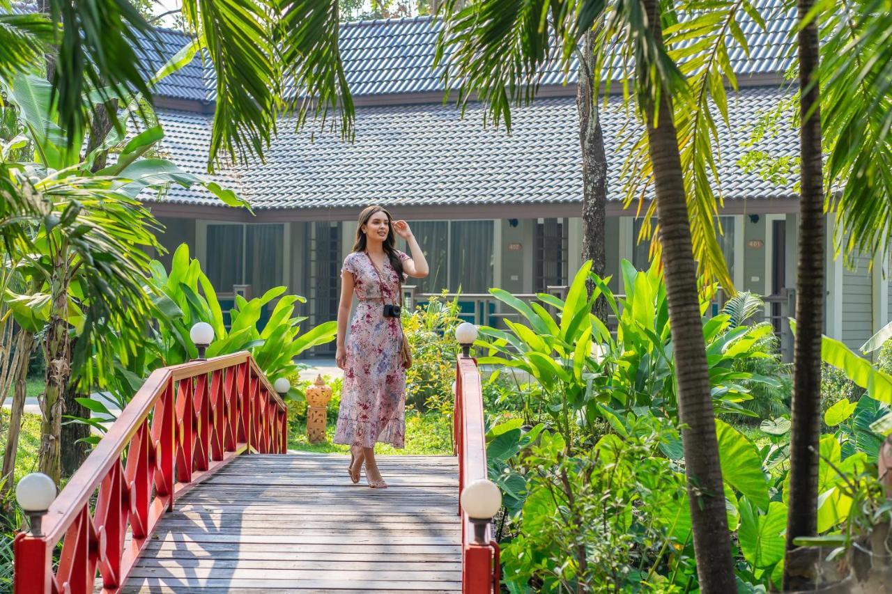 Le Charme Sukhothai Historical Park Exterior photo